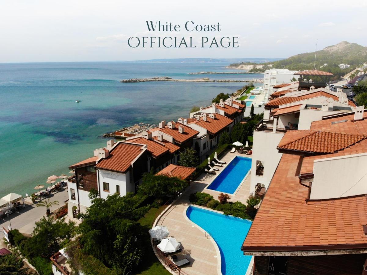 White Coast Beach Apartments Kavarna Exteriér fotografie