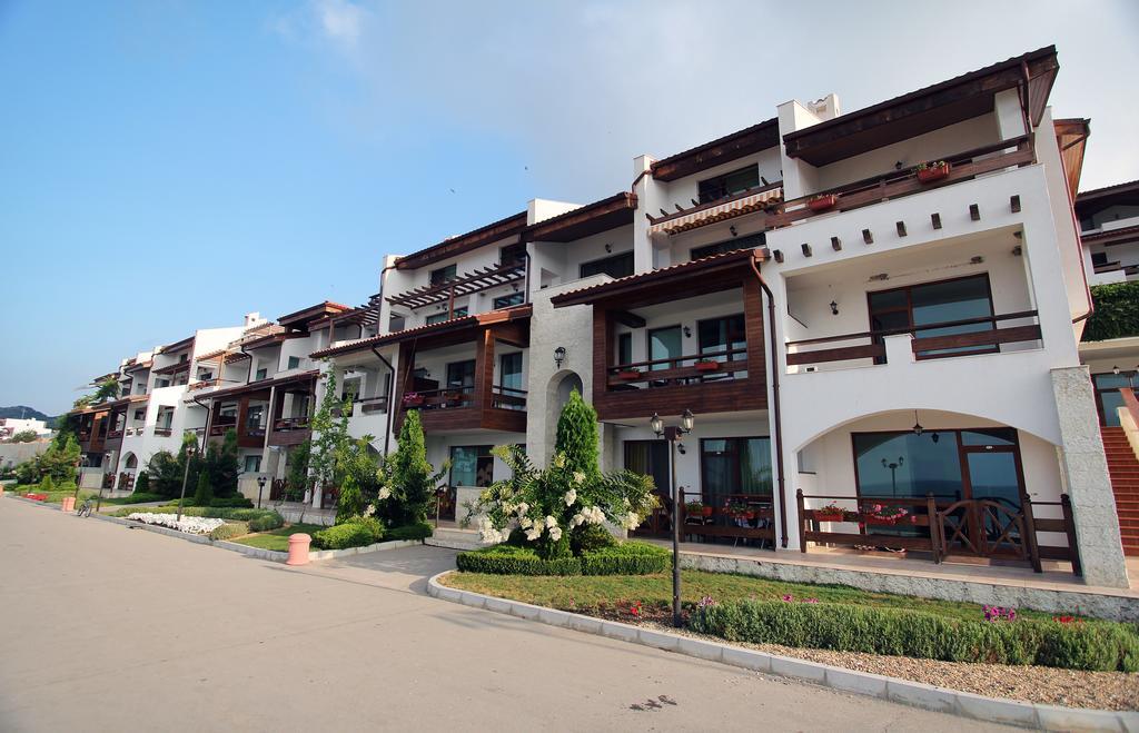 White Coast Beach Apartments Kavarna Exteriér fotografie