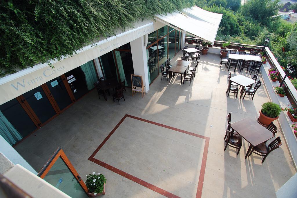 White Coast Beach Apartments Kavarna Exteriér fotografie