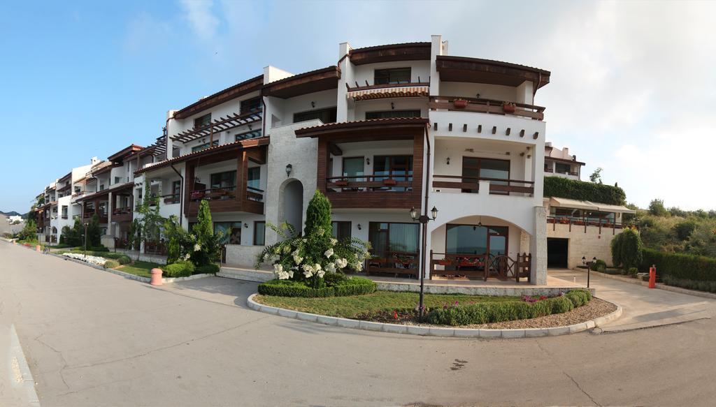White Coast Beach Apartments Kavarna Exteriér fotografie